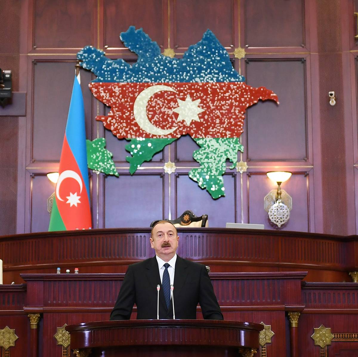 Алиев критикует Пашиняна, но диктатура и коррупция – суть его режима