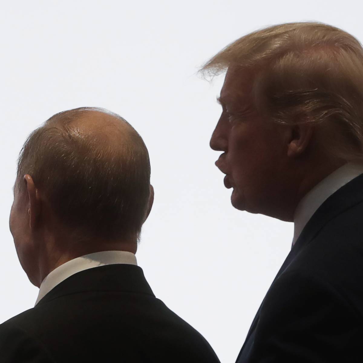 Трамп в разговорах с Путиным пытался произвести на него впечатление