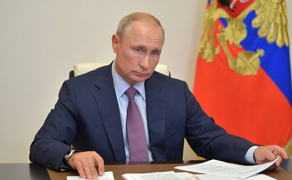 Рейтинги власти растут на протяжении месяца Рейтинги власти растут на протяжении месяца