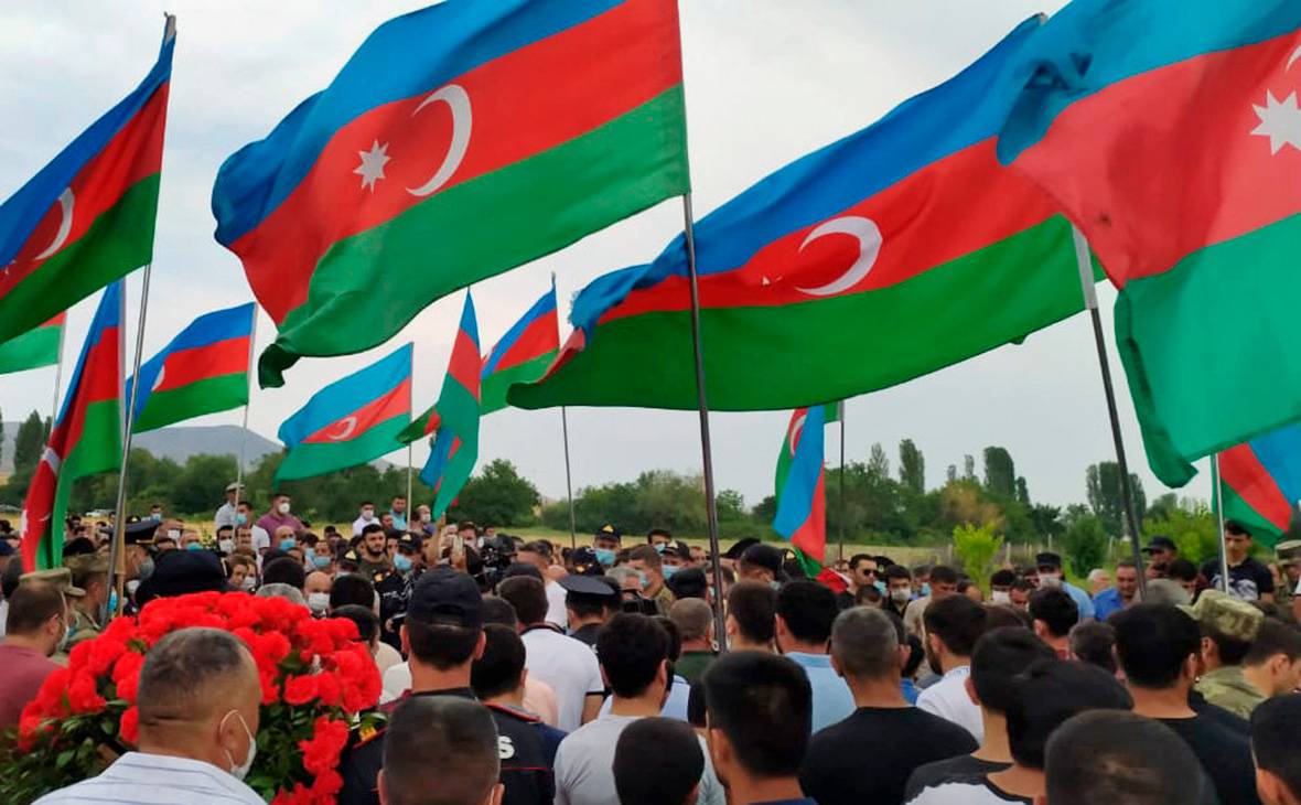 Обострение конфликта: армянские и азербайджанские СМИ о противостоянии