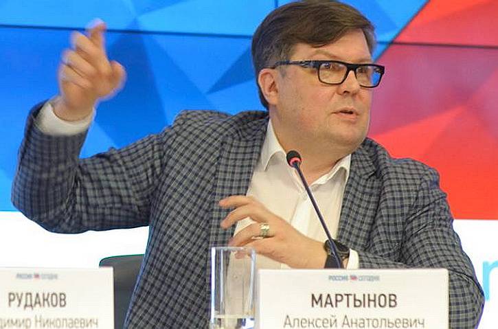 Политолог Мартынов возмущен «украинскими» настроениями в Крыму