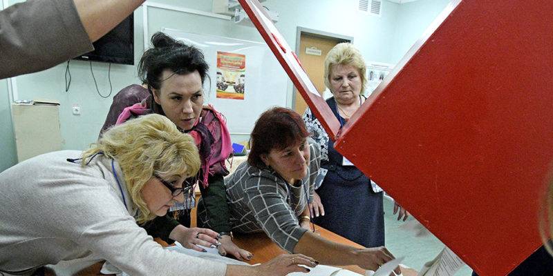 Российские сенаторы будут наблюдать за выборами президента Беларуси Российские сенаторы будут наблюдать за выборами президента Беларуси