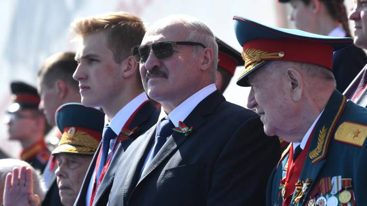 Запад разыграет украинскую карту для смещения президента Беларуси Лукашенко