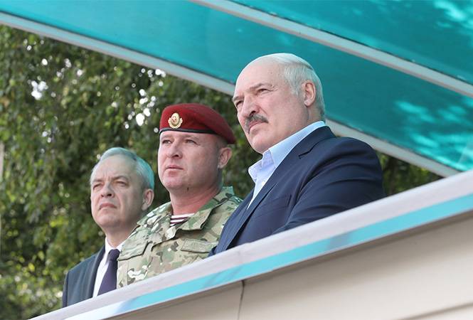 Лукашенко сам загнал себя в клещи между Россией и Западом Лукашенко сам загнал себя в клещи между Россией и Западом