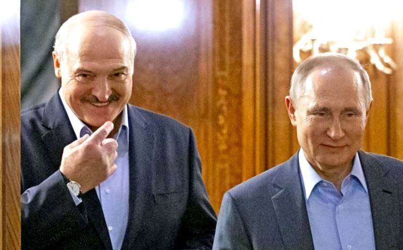 Лукашенко и Путин играют пьесу в четыре руки, но один из них этого не знает