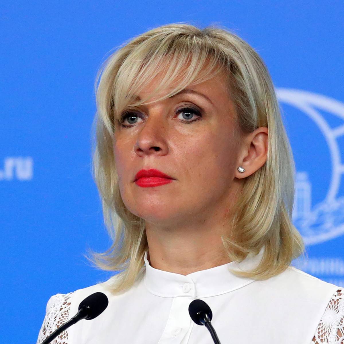Захарова уличила Макрона в лицемерии из-за слов про Белоруссию Захарова уличила Макрона в лицемерии из-за слов про Белоруссию