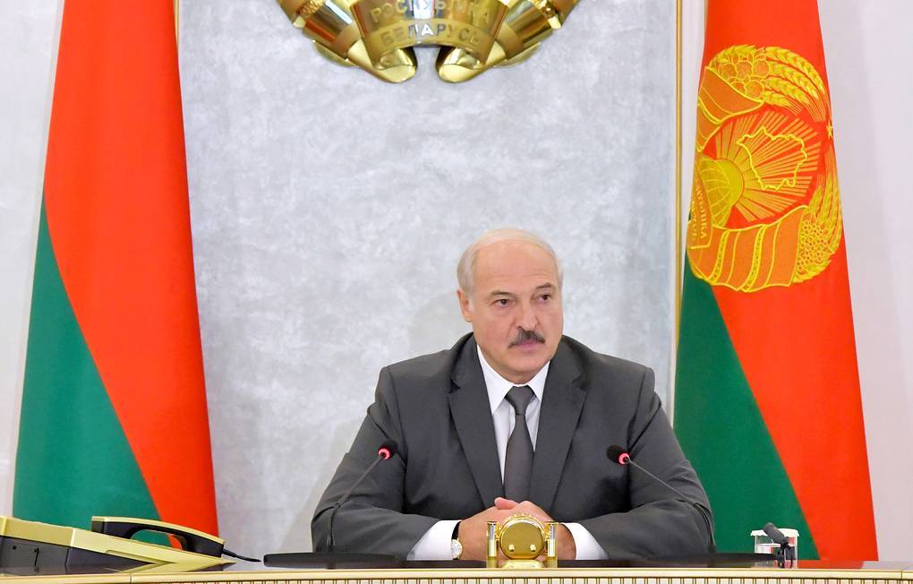 Лукашенко поручил усилить охрану границы по всему периметру страны