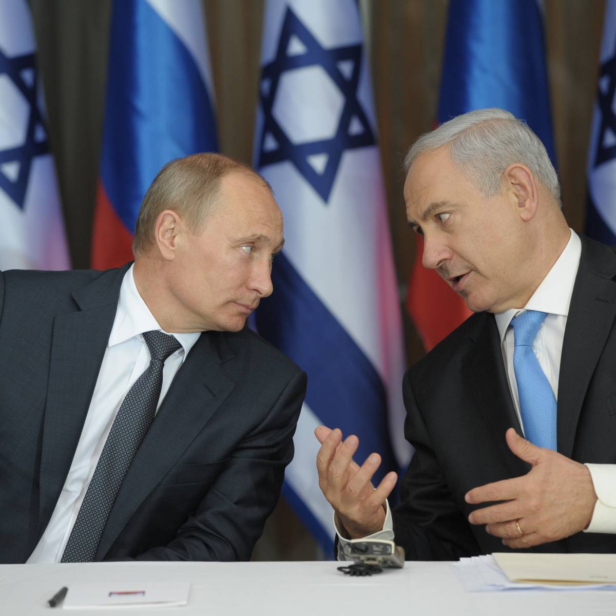 Нетаньяху позвонил Путину