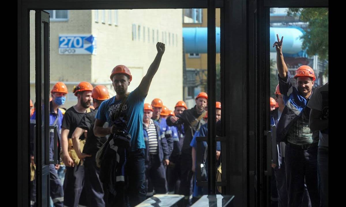 Призывы к забастовкам на заводах в Белоруссии исходили извне