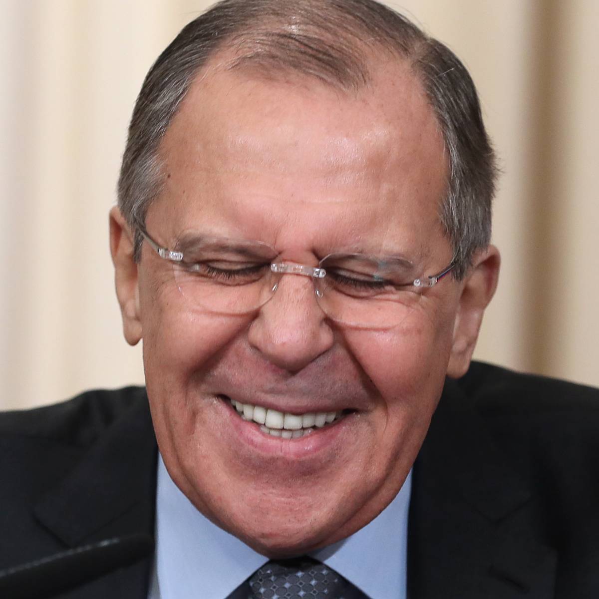 Лавров пошутил о вмешательстве России в американские выборы