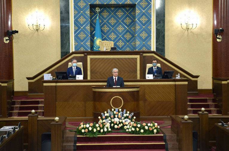 Второе послание президента Казахстана. Размер имеет значение?