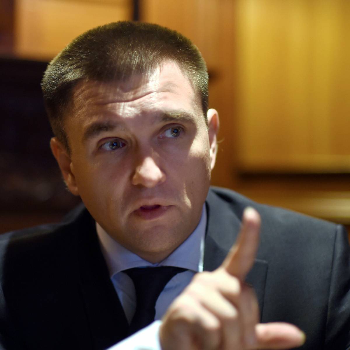 Климкин рассказал, как должна поступить Украина по отношению к Белоруссии Климкин рассказал, как должна поступить Украина по отношению к Белоруссии