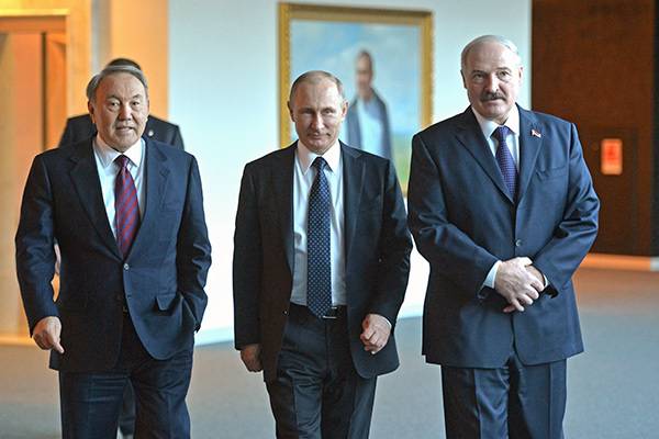 Россия, Беларусь и Казахстан: общий путь, разные дороги
