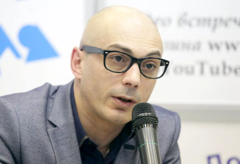Гаспарян объяснил причины появления Волкова в эфире «Навальный LIVE» Гаспарян объяснил причины появления Волкова в эфире «Навальный LIVE»