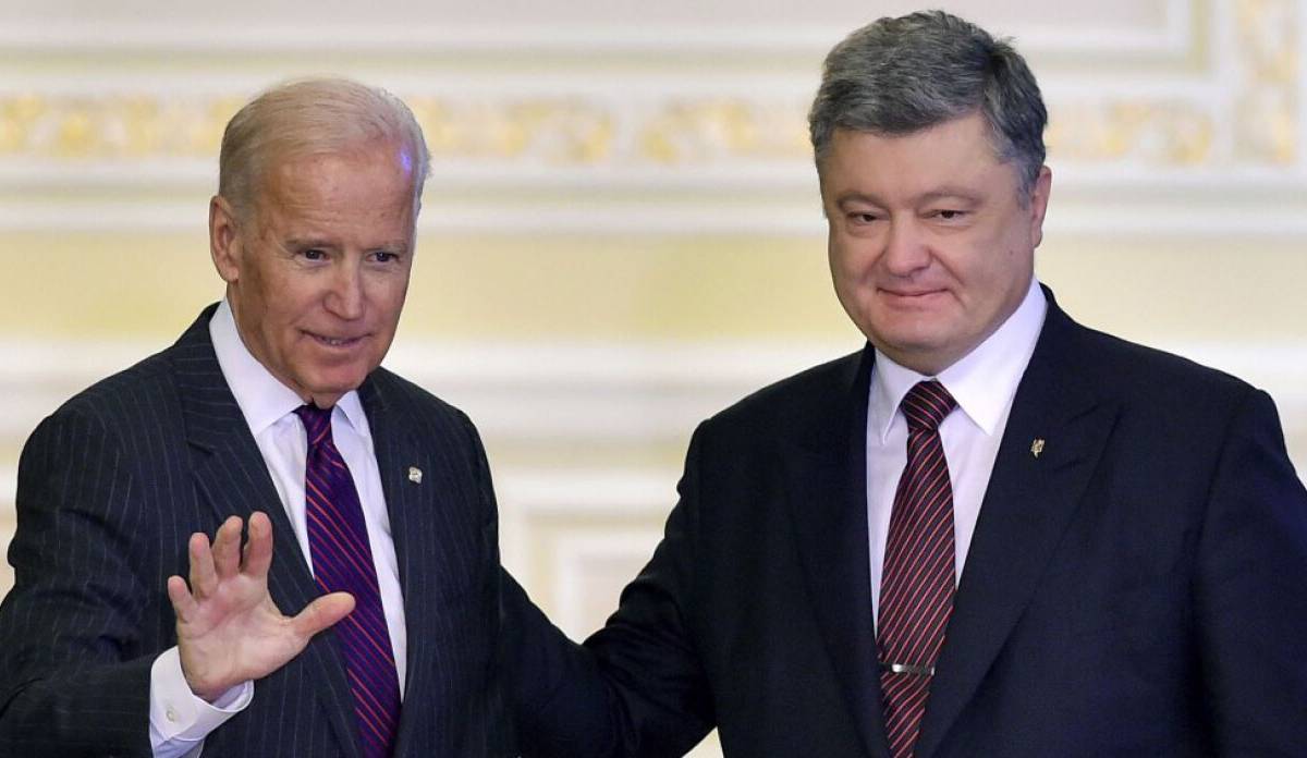 Новые разоблачения доказывают, что Порошенко и Байден разворовывали Украину