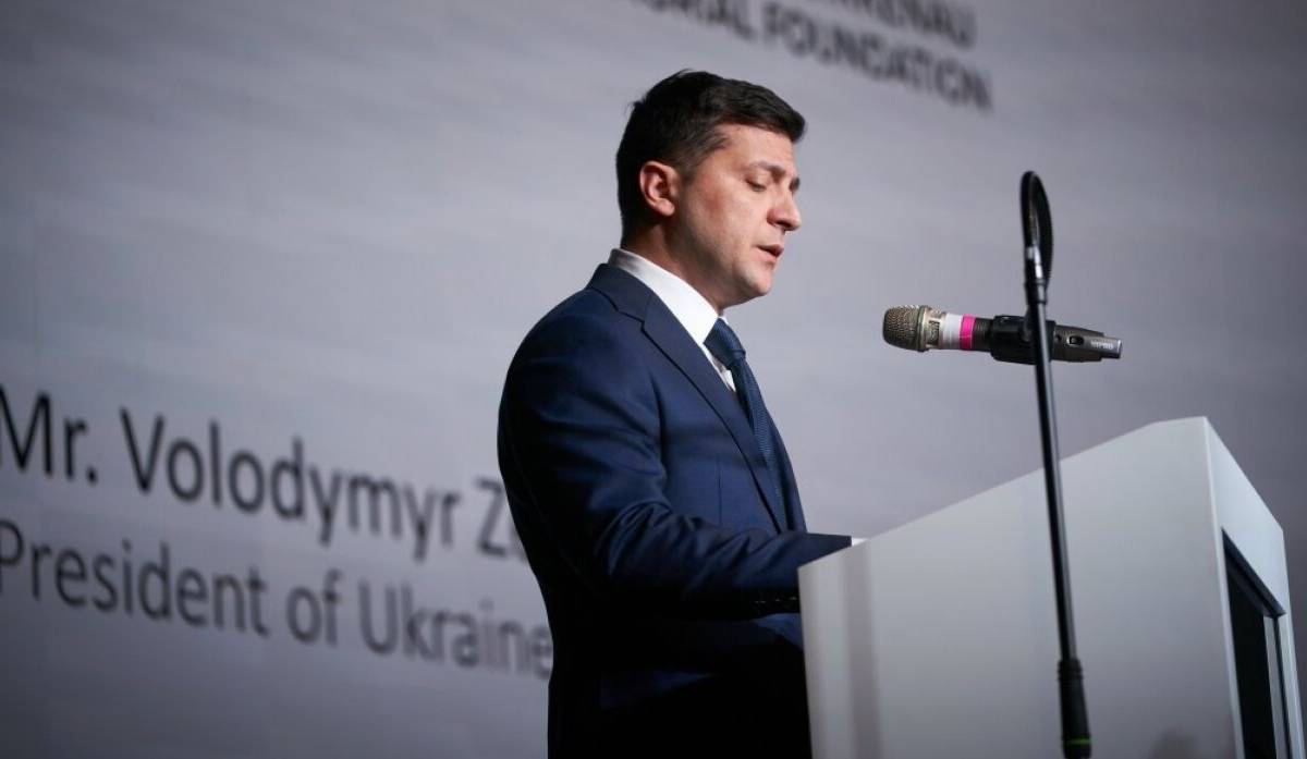 Рейтинг Зеленского упал до уровня Порошенко Рейтинг Зеленского упал до уровня Порошенко