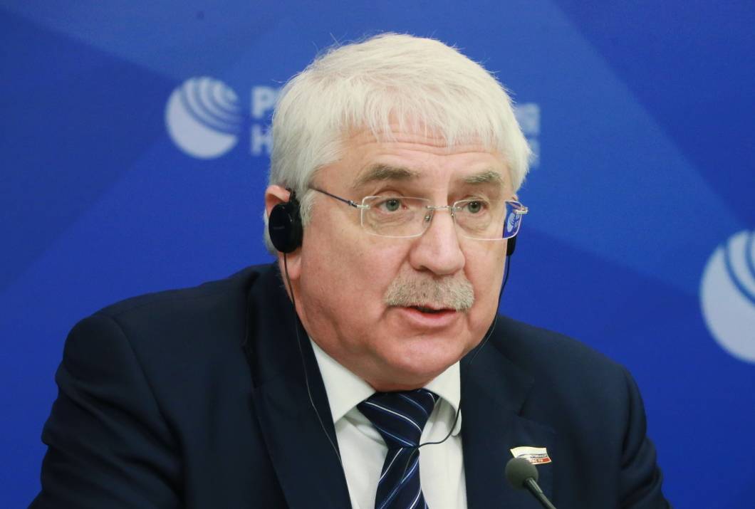 Депутат Чепа предрек Украине гражданскую войну из-за запрета русского языка Депутат Чепа предрек Украине гражданскую войну из-за запрета русского языка