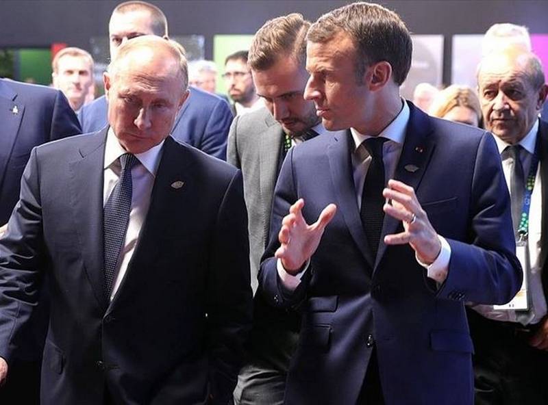 «Новичок» отравил отношения: зачем выложили переговоры Путина и Макрона