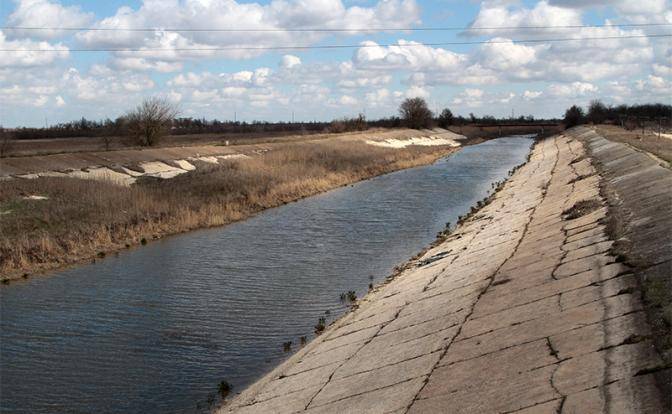 Утечка из офиса Зеленского: Кремль хочет обменять Донбасс на воду для Крыма Утечка из офиса Зеленского: Кремль хочет обменять Донбасс на воду для Крыма