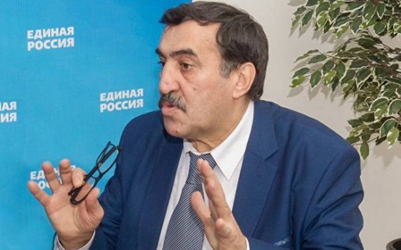 «С мыслями о России»: эксперт о целях обострения конфликта в Карабахе