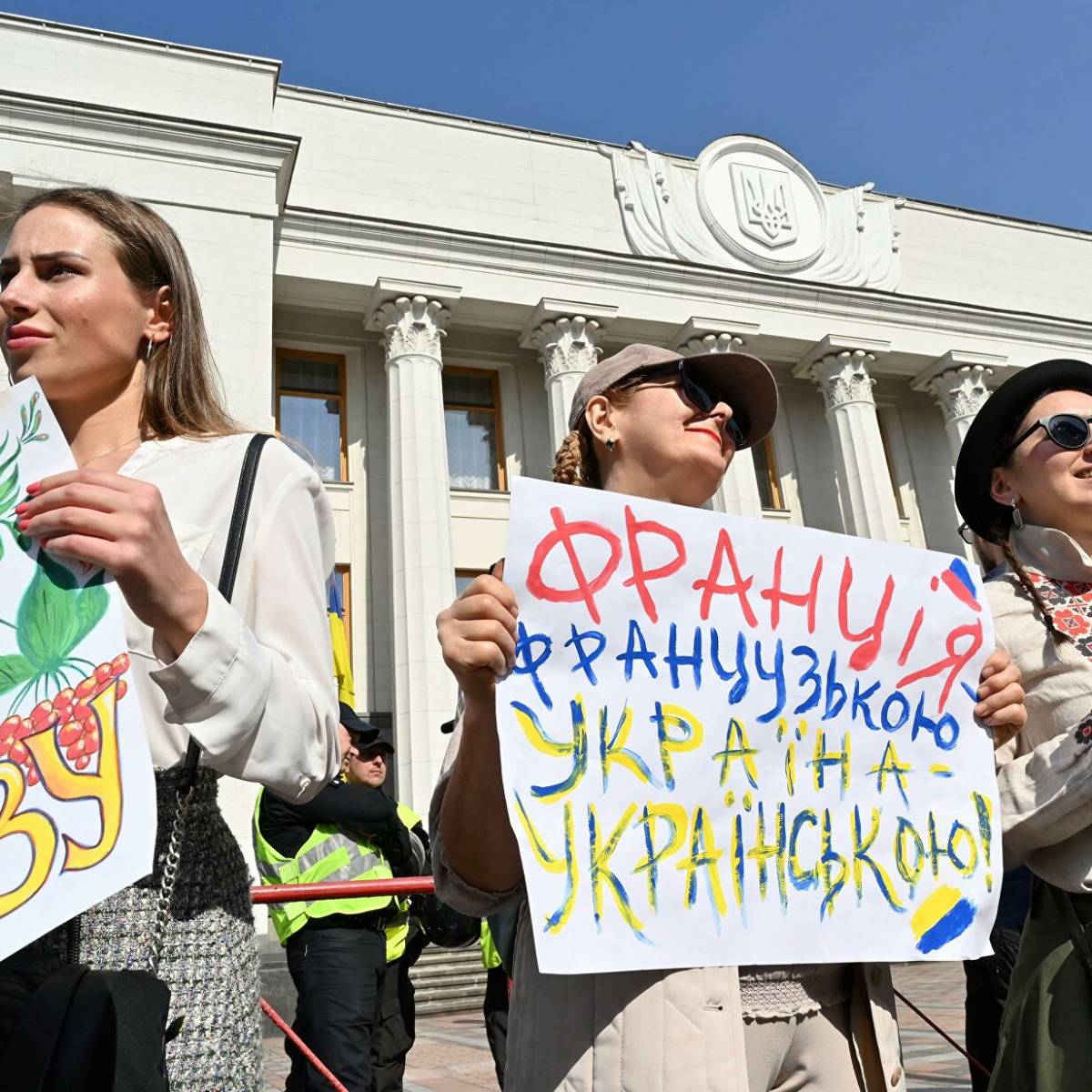 В партии Зеленского предлагают узаконить суржик как новый русский язык