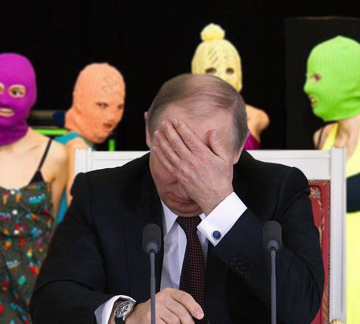 Pussy Riot «поздравили» Путина шестицветным флагом