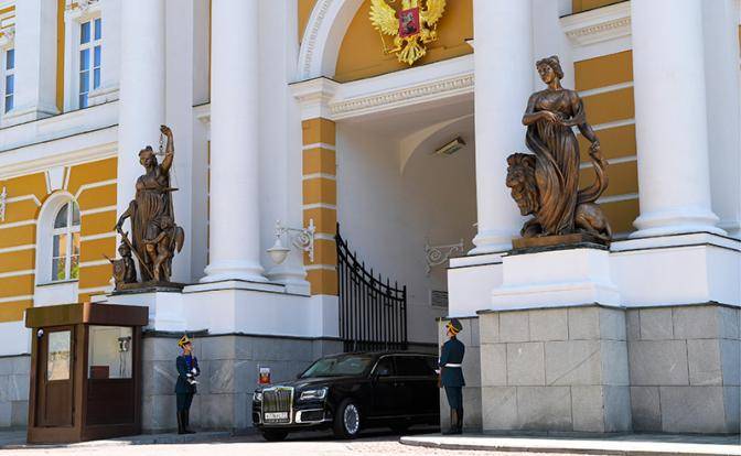Новым президентом России станет соперник Путина? Новым президентом России станет соперник Путина?