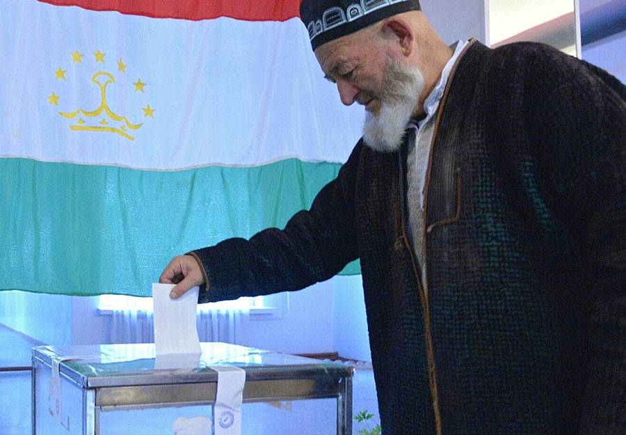 «Долгое правление не вызывает раздражения»: в Таджикистане избран президент