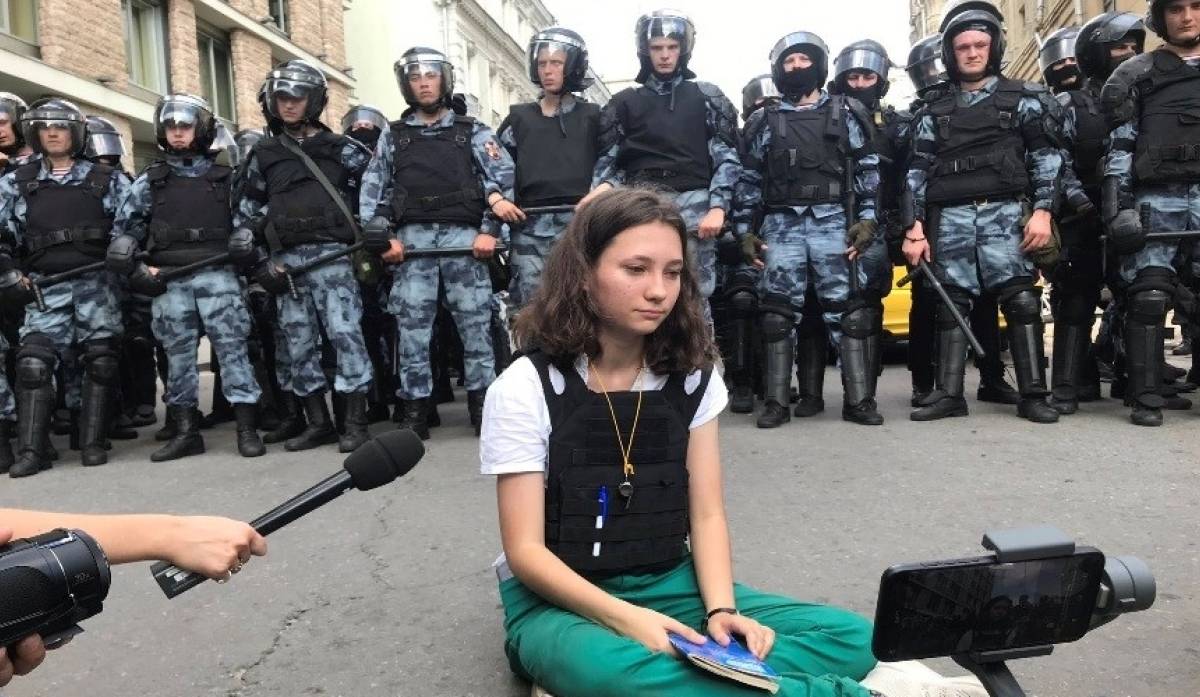 Запад масштабирует образ Ольги Мисик на протестные акции во всем мире