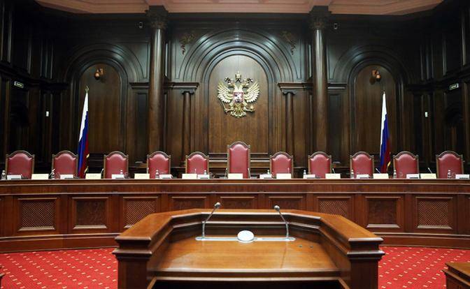 Без права голоса: Судей КС РФ лишают конституционной свободы слова? Без права голоса: Судей КС РФ лишают конституционной свободы слова?