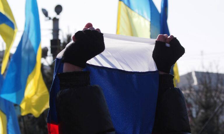 На Украине заявили, что Крым и Донбасс стране не нужны На Украине заявили, что Крым и Донбасс стране не нужны