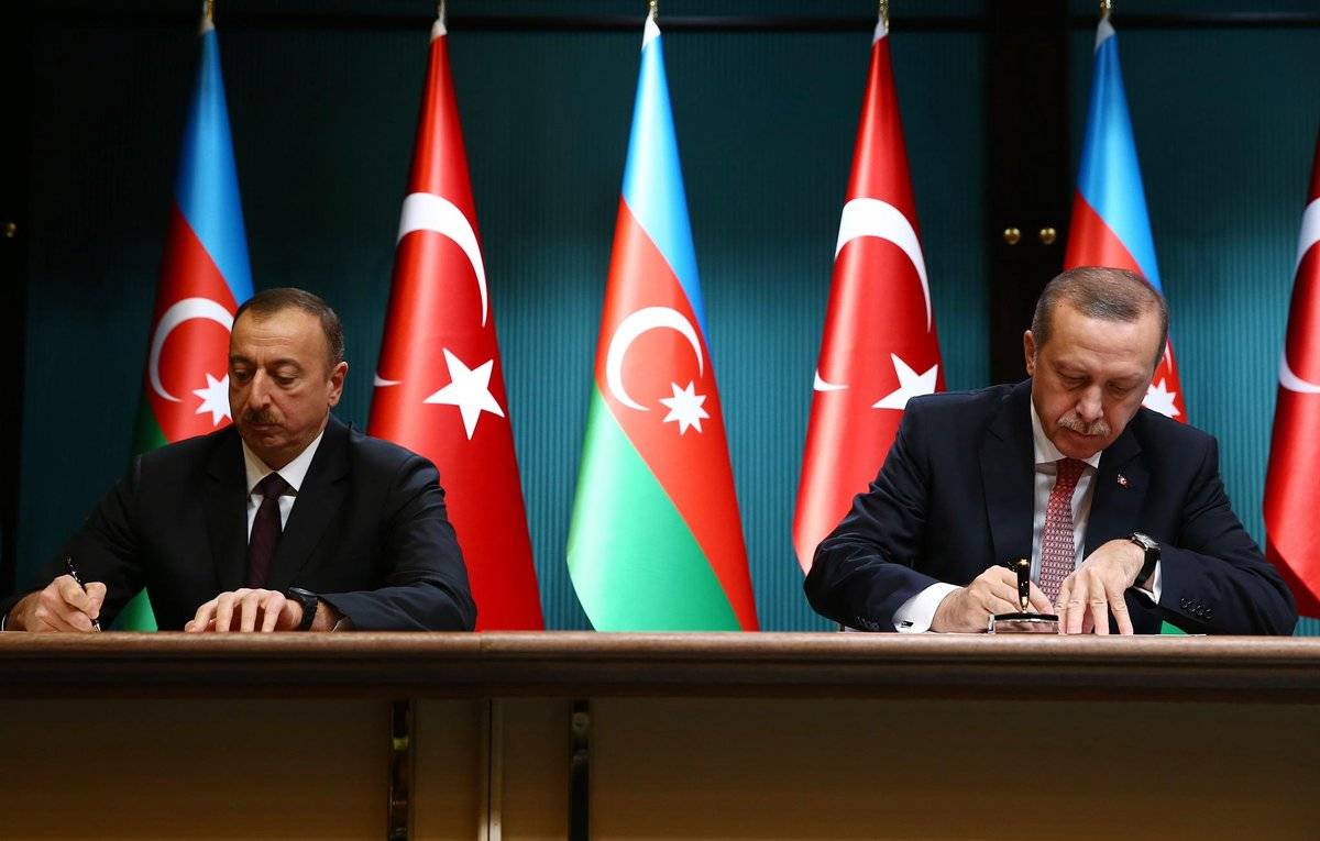 Анкара и Баку пока достаточно успешно реализуют план по Карабаху