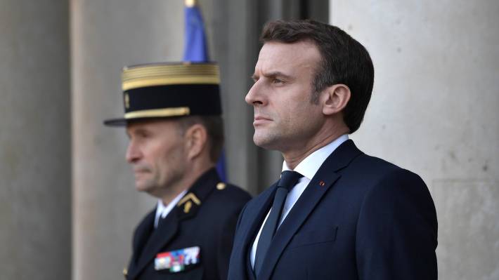 Франция оказалась на пороге войны с исламским миром