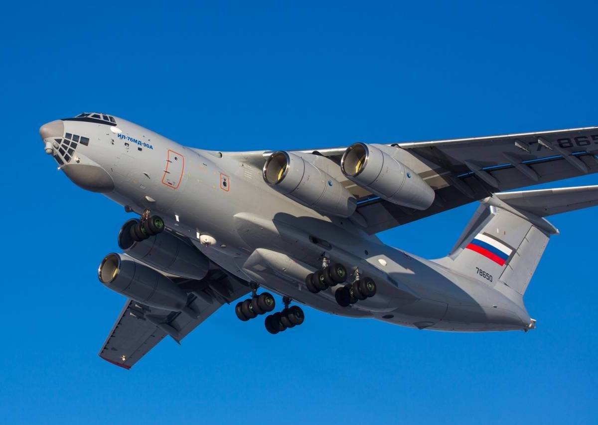 Болгарию призвали не пускать российские самолёты с бронетехникой для Сербии