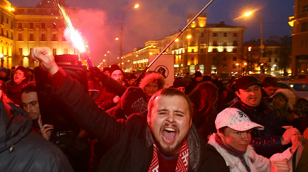 100 дней белорусской «революции» — 100 шагов к безумию