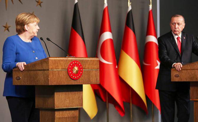 Меркель как покровитель Эрдогана и ее роль в войне в Нагорном Карабахе