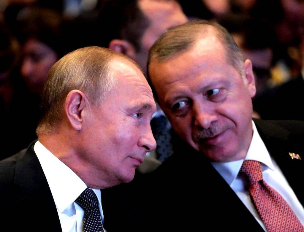 СМИ Ирана предостерегли Россию от игры в "турецкие нарды" на Кавказе