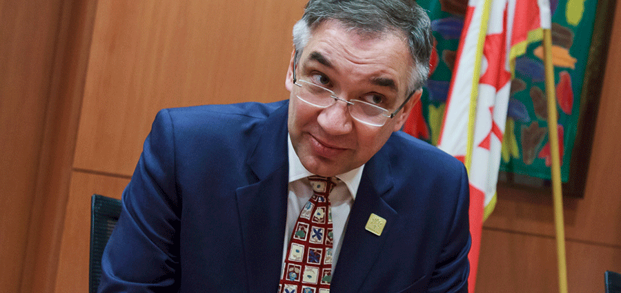 Экс-посол Украины Ващук: "Наша страна — лабораторный кролик Запада"