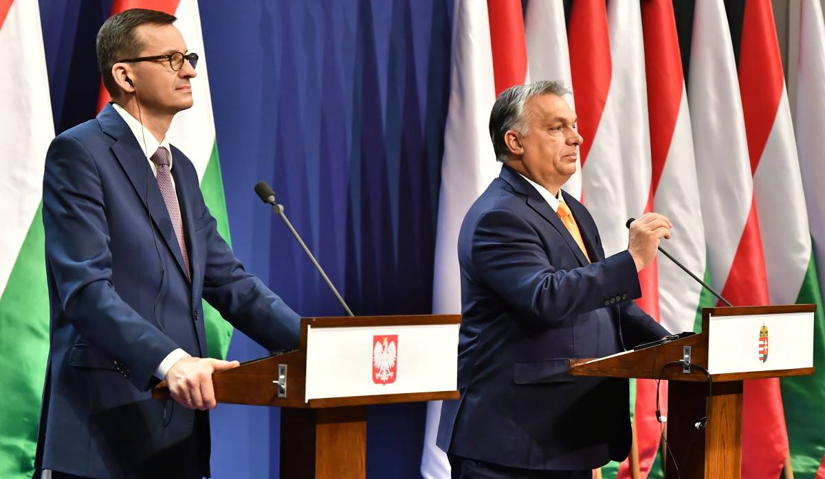 Почему Польша и Венгрия не идут на ультиматум ЕС