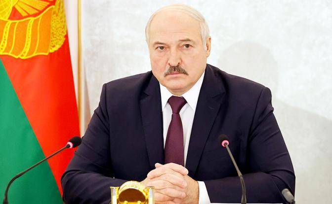 Лукашенко всех надул? Президент Белоруссии и два стула