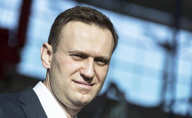 Навального «травят-травят», но никак отравить не могут Навального «травят-травят», но никак отравить не могут