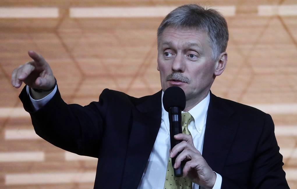 Песков предложил задать вопрос о заказчиках убийства Немцова Путину