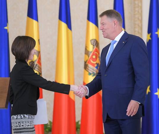 Румыния проведет смотрины своей подданной Майи Санду