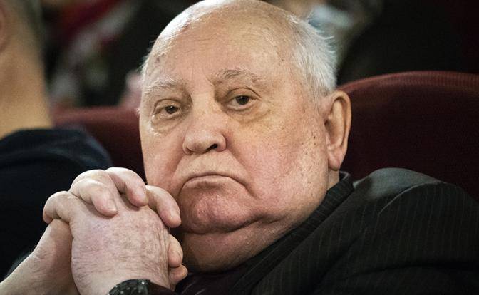 Заслуживает ли Горбачев суда и приговора? Заслуживает ли Горбачев суда и приговора?