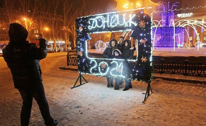 Донбасс 2021: Чего ждать ДНР и ЛНР в наступившем году Донбасс 2021: Чего ждать ДНР и ЛНР в наступившем году