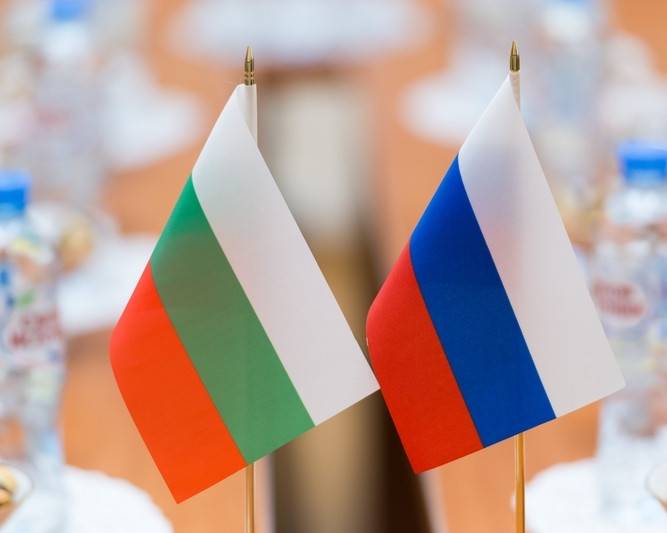 Болгарию не перестают подозревать в тайном сотрудничестве с РФ