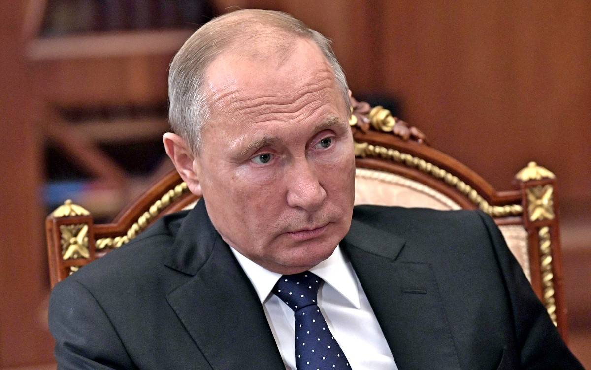 Bloomberg: Путин совершает ошибку в ситуации с Навальным