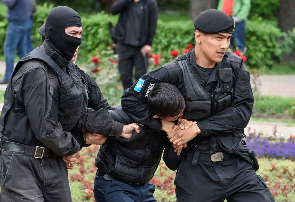 Почему в Казахстане продолжаются аресты ополченцев Донбасса