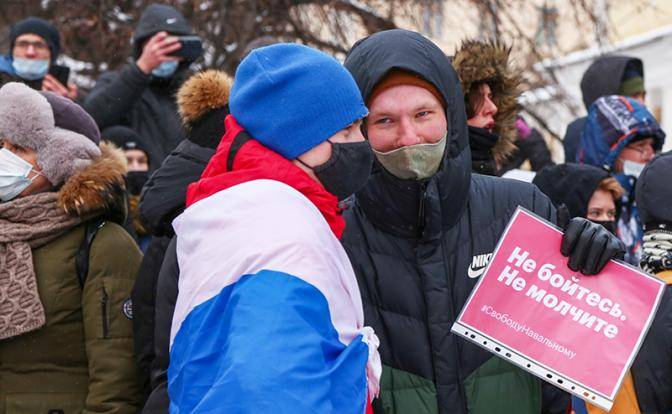 Почему навальнисты вышли на митинг и в Крыму?