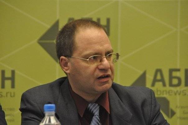 Соловейчик заявил о стойкости идей Ленина перед украинской декоммунизацией Соловейчик заявил о стойкости идей Ленина перед украинской декоммунизацией